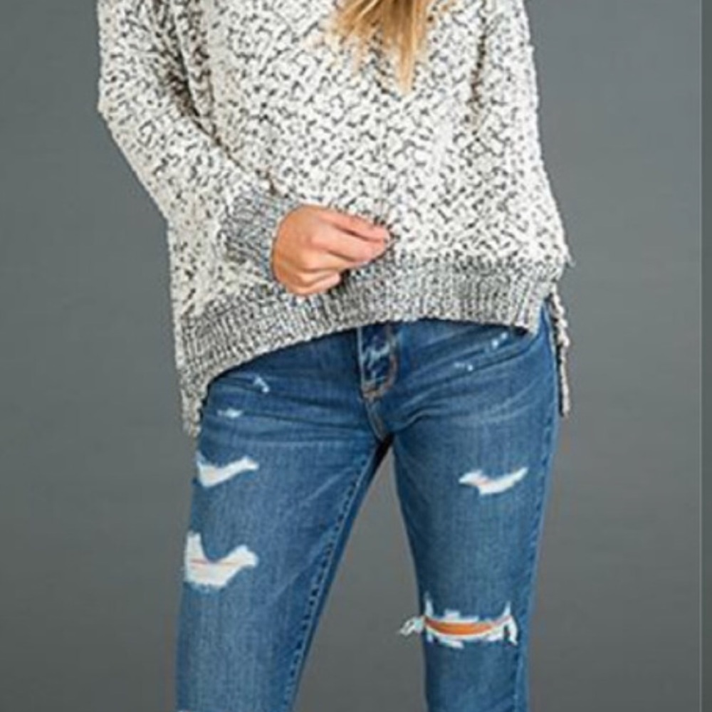 Oversized Super Soft! Popcorn Sweater-S/M-NWOT - Picture 5 of 6